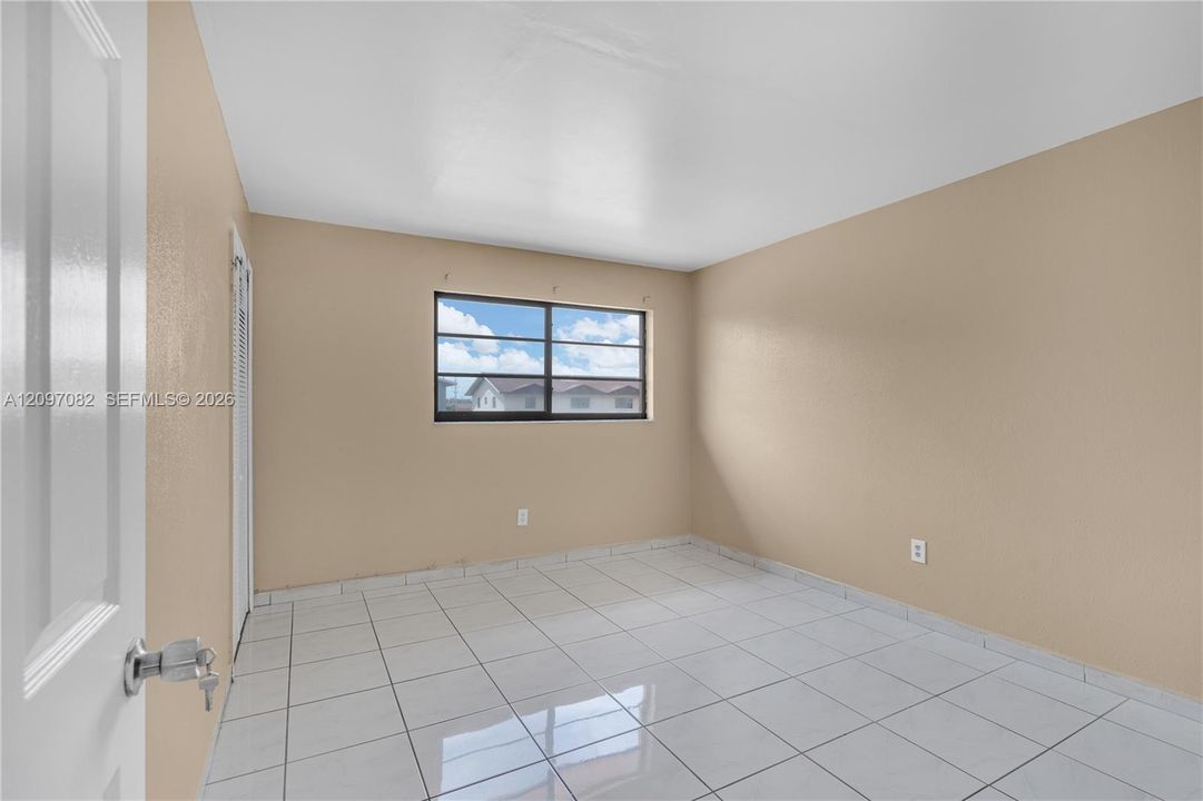 En Venta: $250,000 (2 camas, 1 baños, 856 Pies cuadrados)