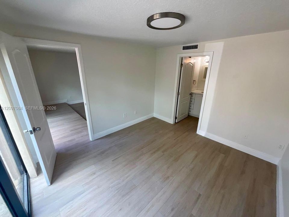 For Rent: $3,000 (2 beds, 2 baths, 1505 Square Feet)