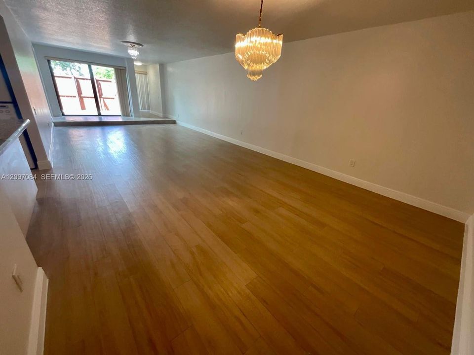 For Rent: $3,000 (2 beds, 2 baths, 1505 Square Feet)