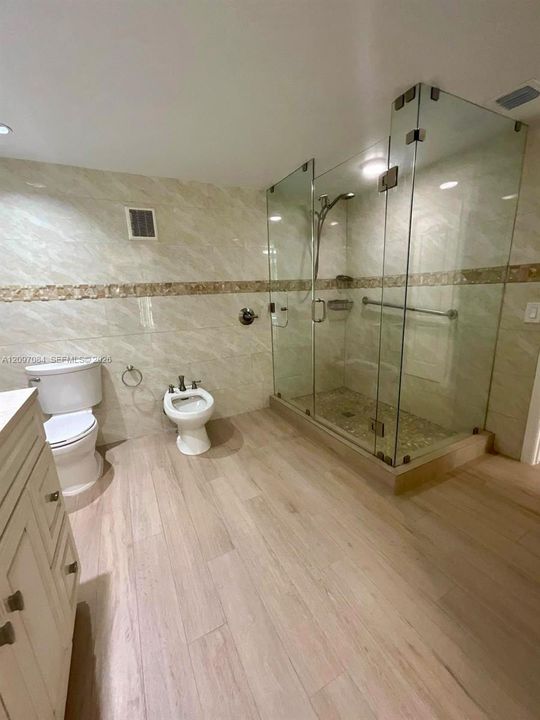 For Rent: $3,000 (2 beds, 2 baths, 1505 Square Feet)