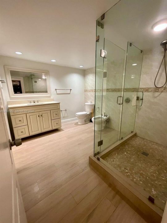 For Rent: $3,000 (2 beds, 2 baths, 1505 Square Feet)