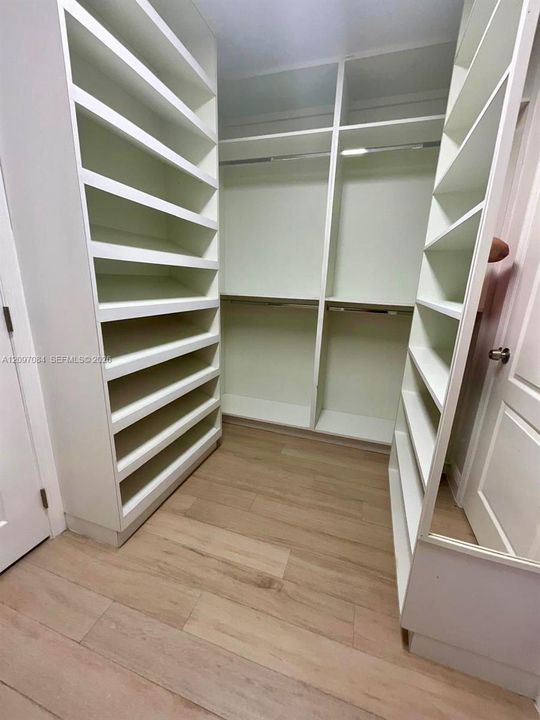 For Rent: $3,000 (2 beds, 2 baths, 1505 Square Feet)