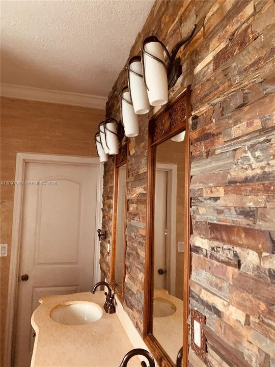 For Rent: $3,200 (3 beds, 2 baths, 1500 Square Feet)