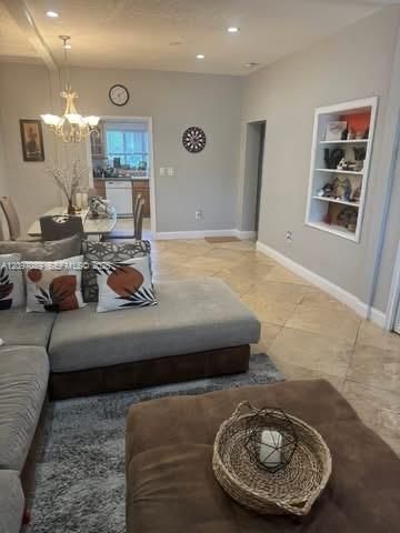 For Rent: $3,200 (3 beds, 2 baths, 1500 Square Feet)