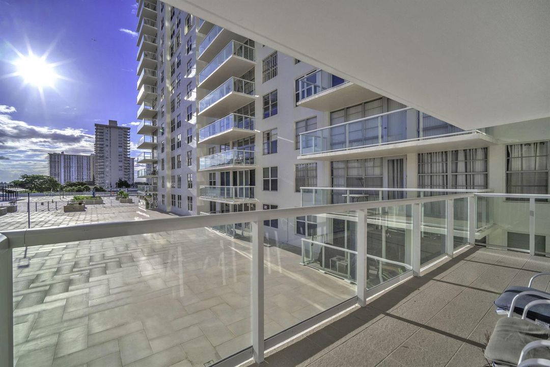 Balcony 3