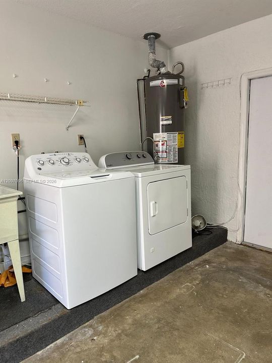For Rent: $3,300 (4 beds, 2 baths, 1788 Square Feet)