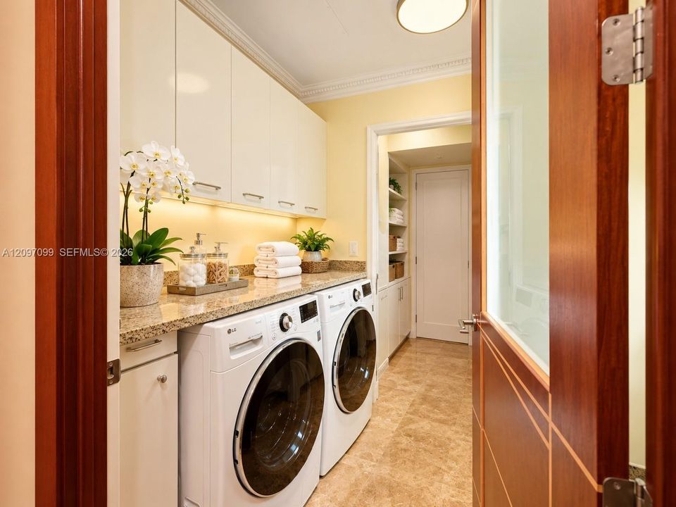En Venta: $4,300,000 (4 camas, 6 baños, 3735 Pies cuadrados)