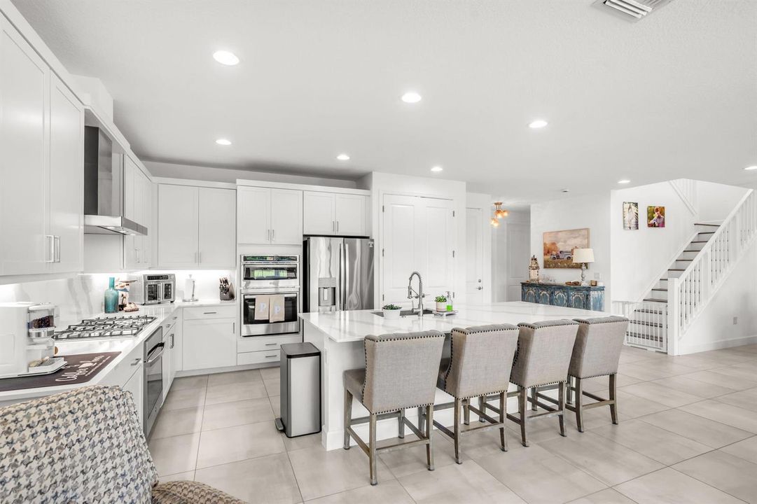 9-web-or-mls-19557Broad-9