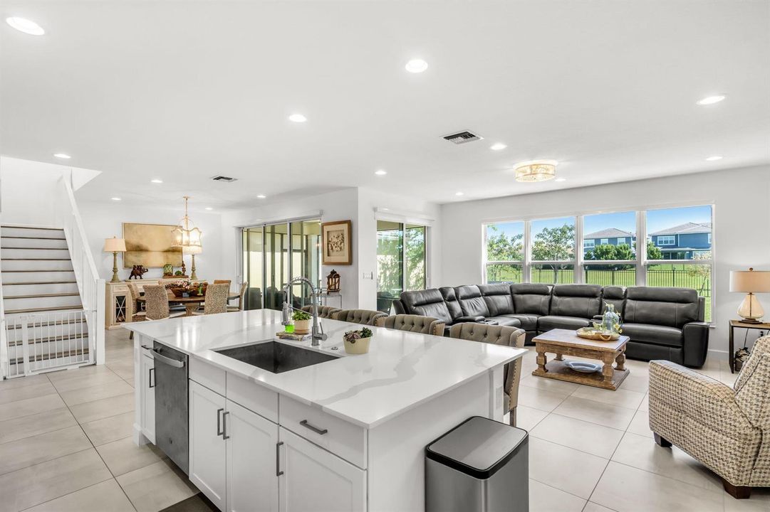 11-web-or-mls-19557Broad-11