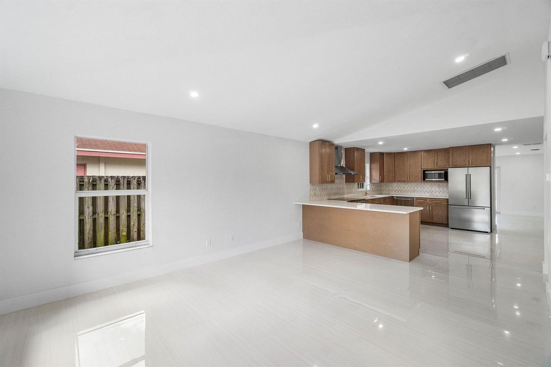009-4879LincolnRoad-DelrayBeach-FL-33445