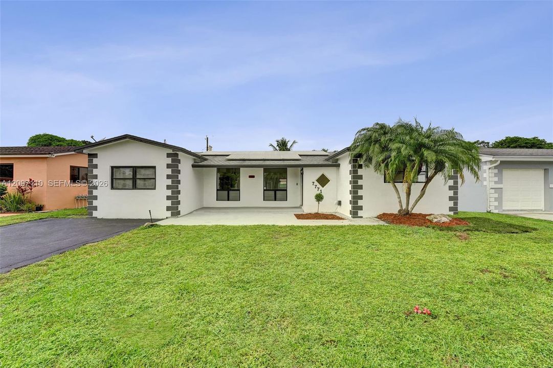 En Venta: $639,000 (3 camas, 2 baños, 1992 Pies cuadrados)