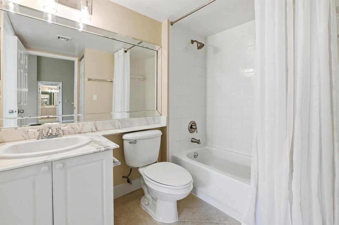 Guest Full Bath