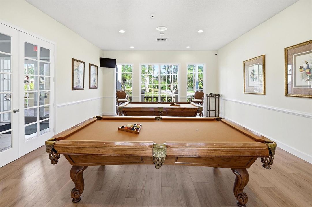 19_Clubhouse_Billiards
