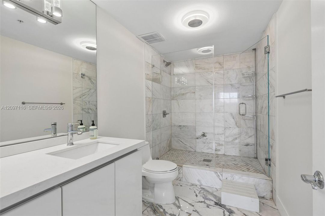 En Venta: $1,595,000 (2 camas, 2 baños, 1540 Pies cuadrados)