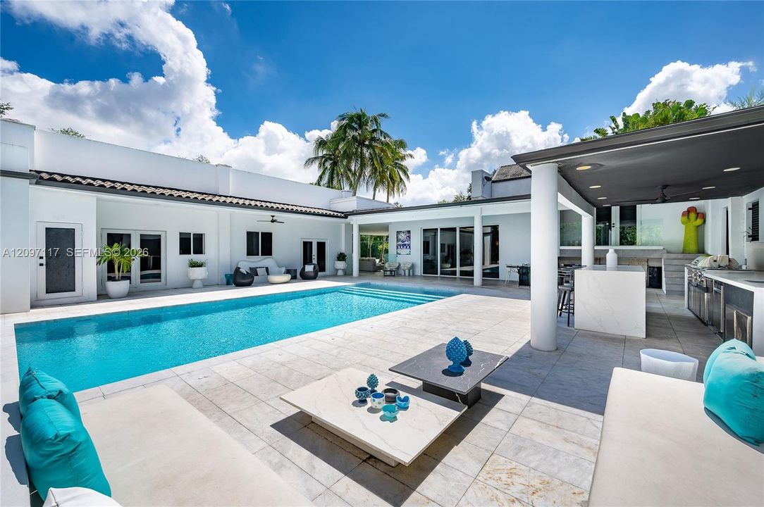 For Sale: $4,290,000 (6 beds, 6 baths, 6062 Square Feet)