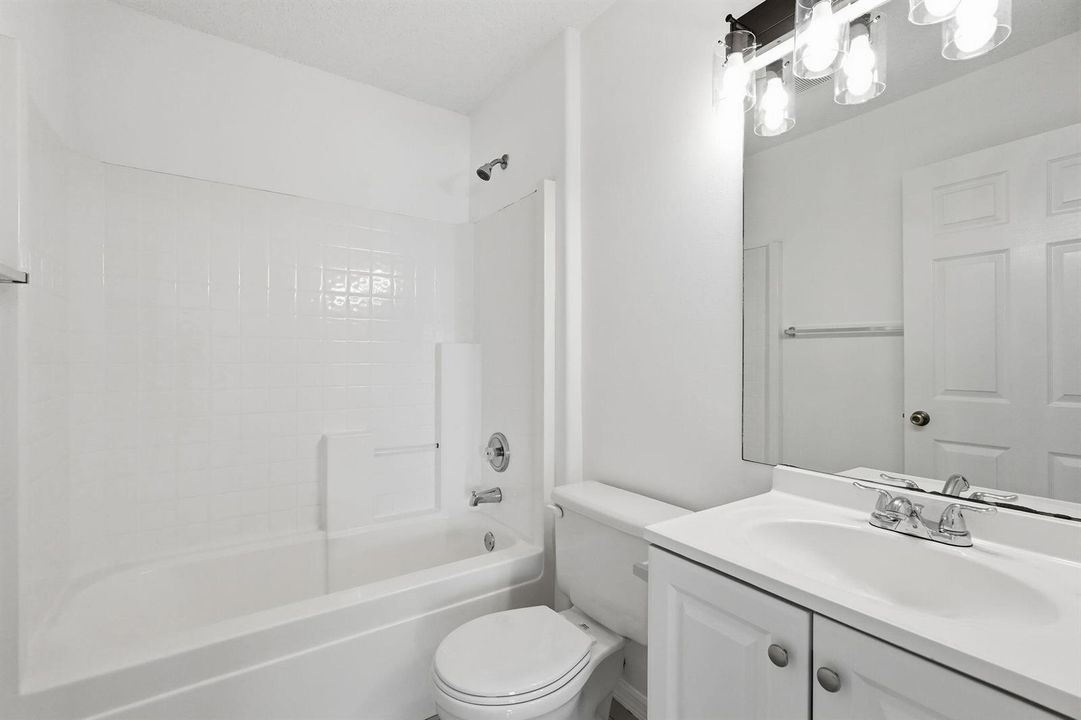15-web-or-mls-453_SW_Columbus_Dr_09077