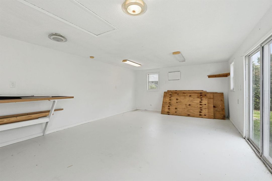 46-web-or-mls-453_SW_Columbus_Dr_09029