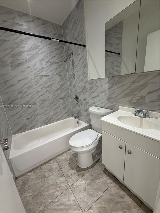 For Rent: $4,000 (3 beds, 2 baths, 1307 Square Feet)
