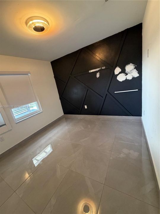For Rent: $4,000 (3 beds, 2 baths, 1307 Square Feet)