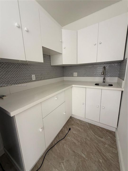 For Rent: $4,000 (3 beds, 2 baths, 1307 Square Feet)