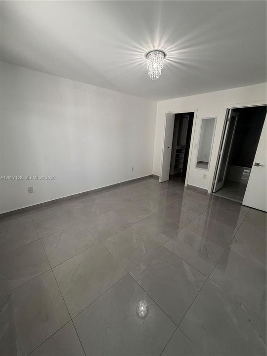 For Rent: $4,000 (3 beds, 2 baths, 1307 Square Feet)