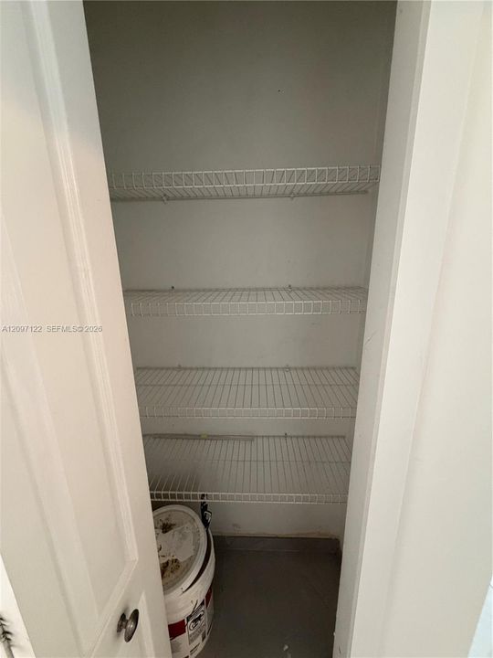 For Rent: $4,000 (3 beds, 2 baths, 1307 Square Feet)