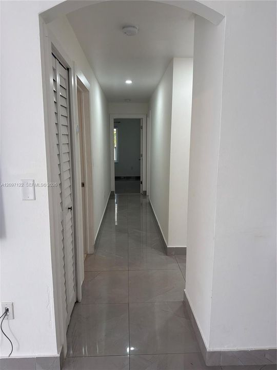 For Rent: $4,000 (3 beds, 2 baths, 1307 Square Feet)