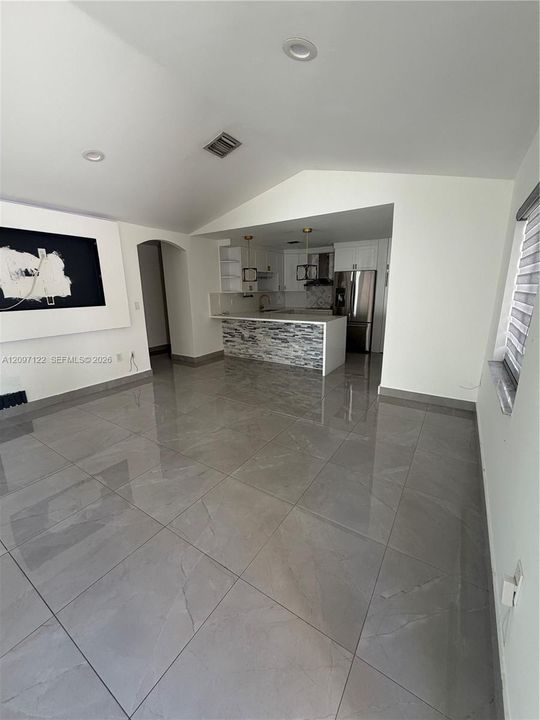 For Rent: $4,000 (3 beds, 2 baths, 1307 Square Feet)