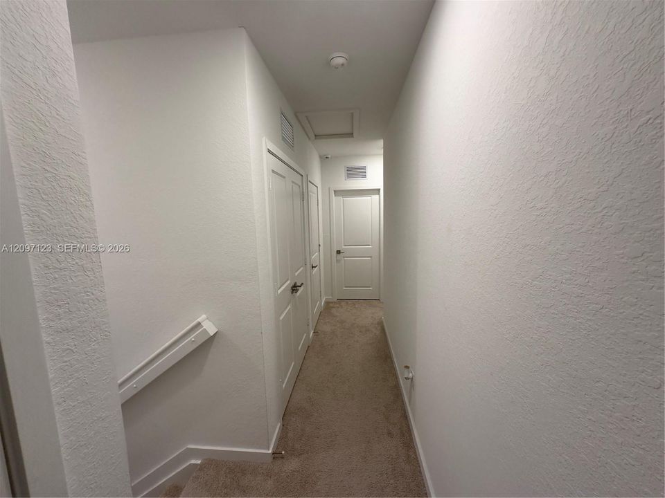 For Rent: $3,200 (4 beds, 2 baths, 1826 Square Feet)