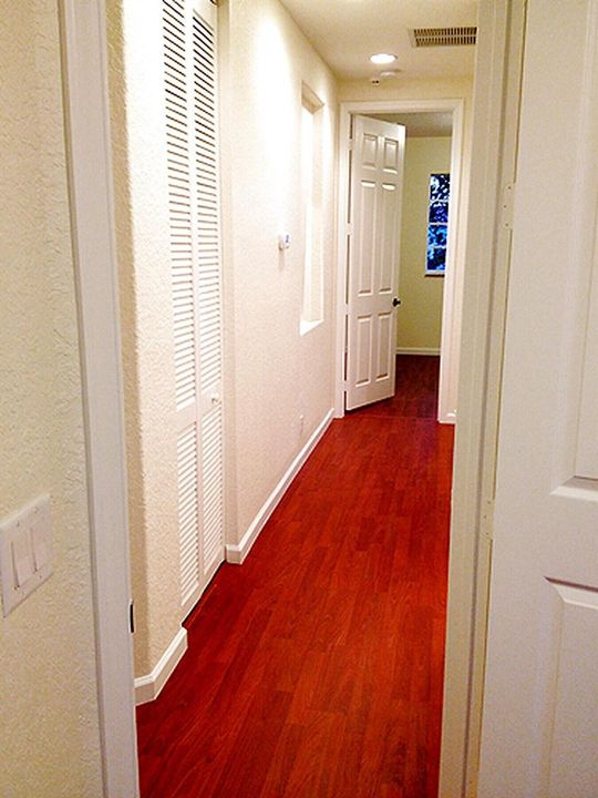 10_hallway