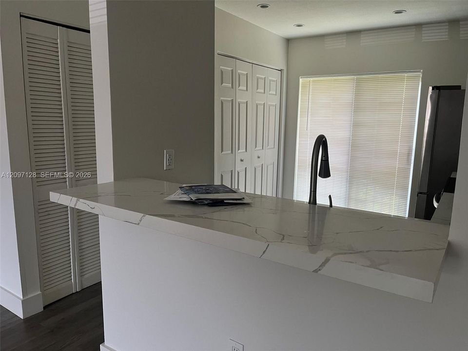 For Rent: $2,750 (3 beds, 2 baths, 1420 Square Feet)