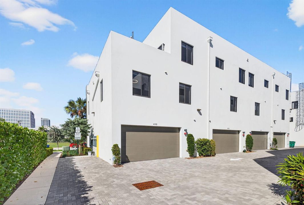 76-web-or-mls-699A8933