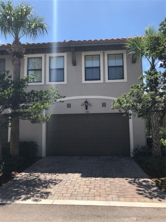 For Rent: $3,800 (3 beds, 2 baths, 1500 Square Feet)