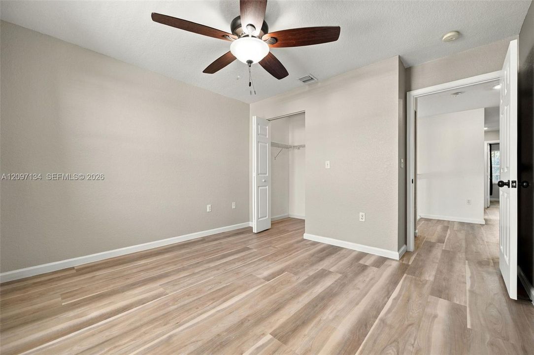 For Rent: $4,900 (5 beds, 3 baths, 2637 Square Feet)