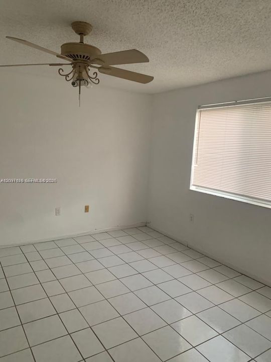 For Rent: $2,250 (2 beds, 2 baths, 857 Square Feet)