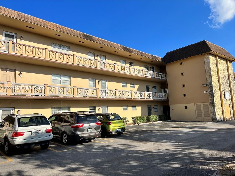 En Venta: $100,000 (2 camas, 2 baños, 944 Pies cuadrados)