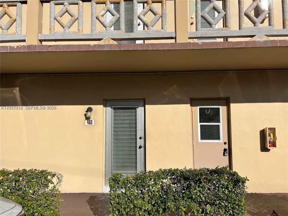 En Venta: $100,000 (2 camas, 2 baños, 944 Pies cuadrados)