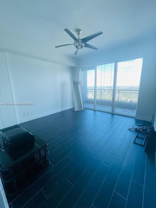 For Sale: $625,000 (2 beds, 2 baths, 1148 Square Feet)