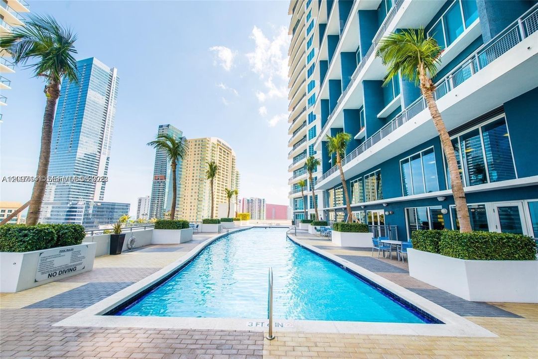 For Sale: $625,000 (2 beds, 2 baths, 1148 Square Feet)