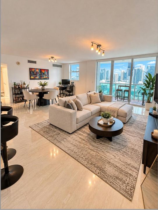 For Sale: $675,000 (2 beds, 2 baths, 1117 Square Feet)
