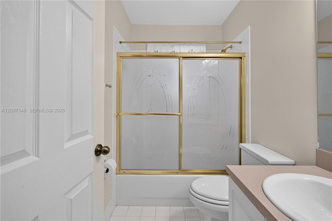 For Sale: $649,900 (4 beds, 2 baths, 1834 Square Feet)