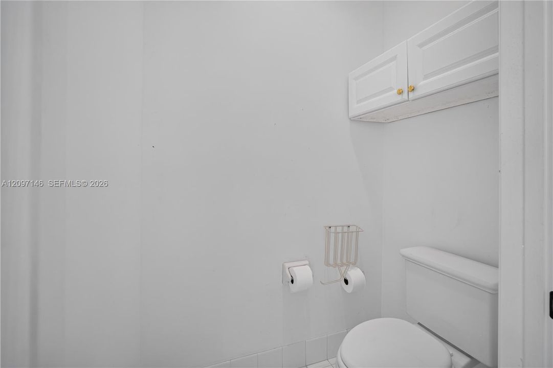 For Sale: $649,900 (4 beds, 2 baths, 1834 Square Feet)