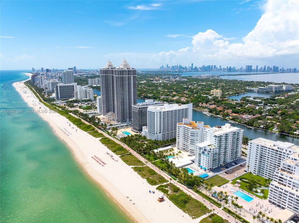 На продажу: $1,495,000 (2 спален, 2 ванн, 1757 Квадратных фут)