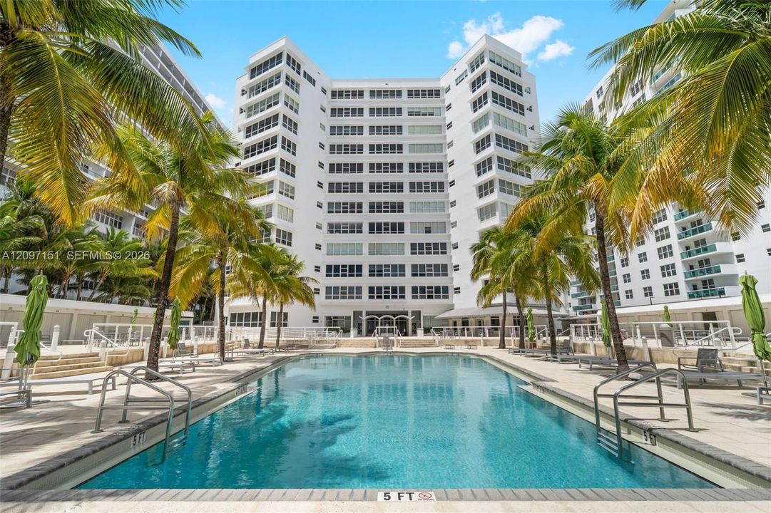 На продажу: $1,495,000 (2 спален, 2 ванн, 1757 Квадратных фут)