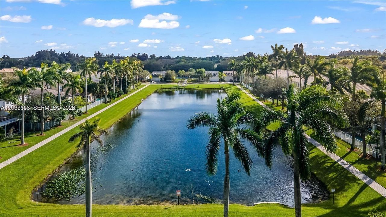 For Rent: $2,900 (2 beds, 2 baths, 1682 Square Feet)