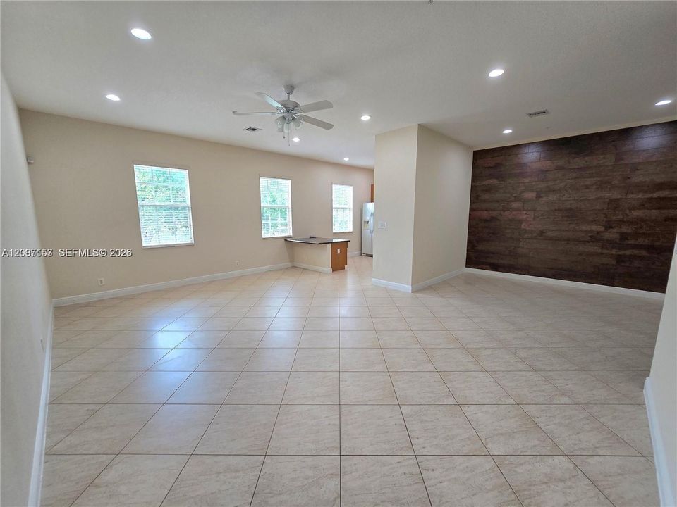 For Rent: $2,900 (2 beds, 2 baths, 1682 Square Feet)