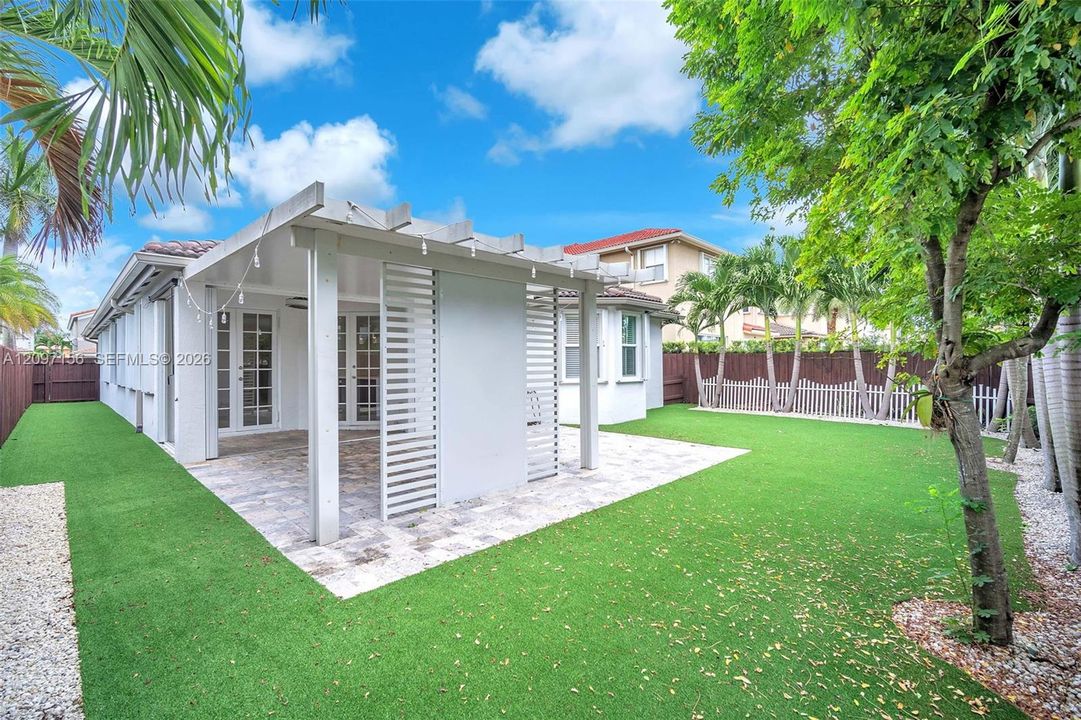 For Rent: $6,000 (4 beds, 3 baths, 2471 Square Feet)