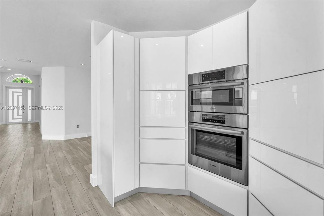 For Rent: $6,000 (4 beds, 3 baths, 2471 Square Feet)