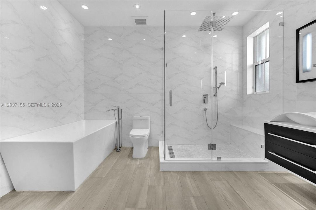 For Rent: $6,000 (4 beds, 3 baths, 2471 Square Feet)