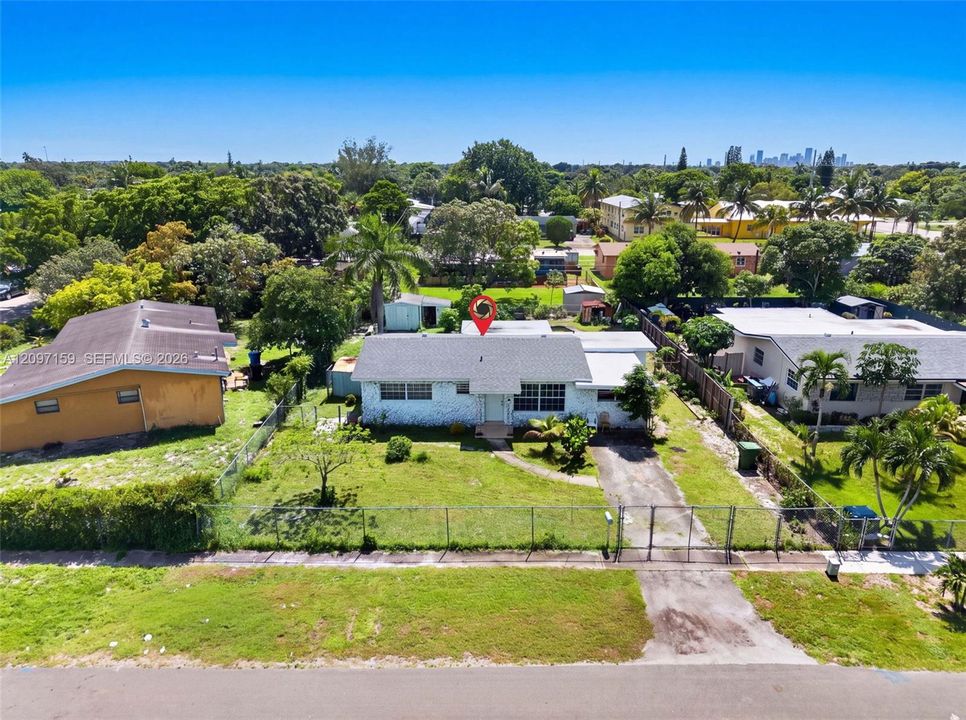 For Sale: $400,000 (3 beds, 2 baths, 1267 Square Feet)